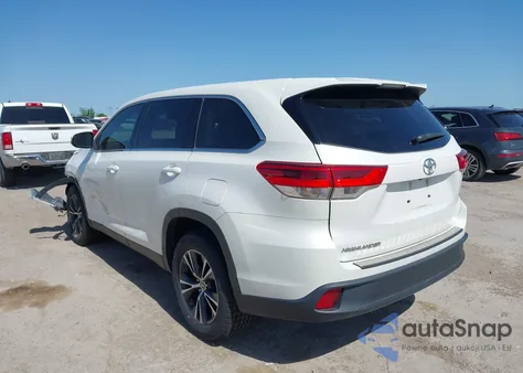 2019 Toyota Highlander Le z USA, uszkodzony, nr VIN 5TDZZRFH5KS367653